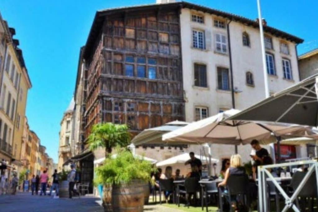 Sejour Detente Au Coeur De Macon Spa,Cine,Bouteille Offerte Exteriör bild