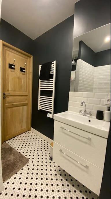 Sejour Detente Au Coeur De Macon Spa,Cine,Bouteille Offerte Exteriör bild