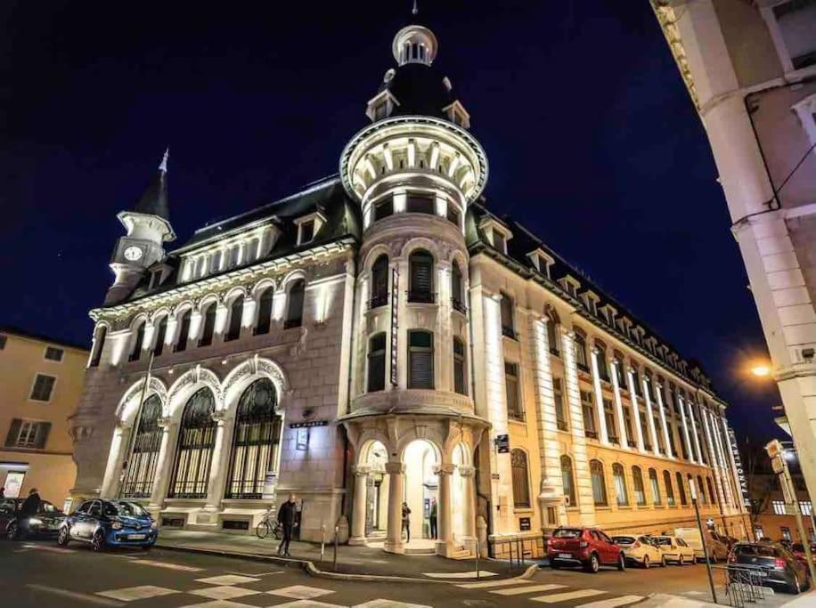 Sejour Detente Au Coeur De Macon Spa,Cine,Bouteille Offerte Exteriör bild